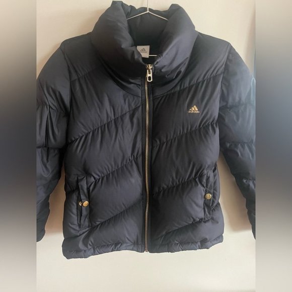Adidas Women’s Black Puffer Jacket with Gold Detailing - Picture 4 of 9
